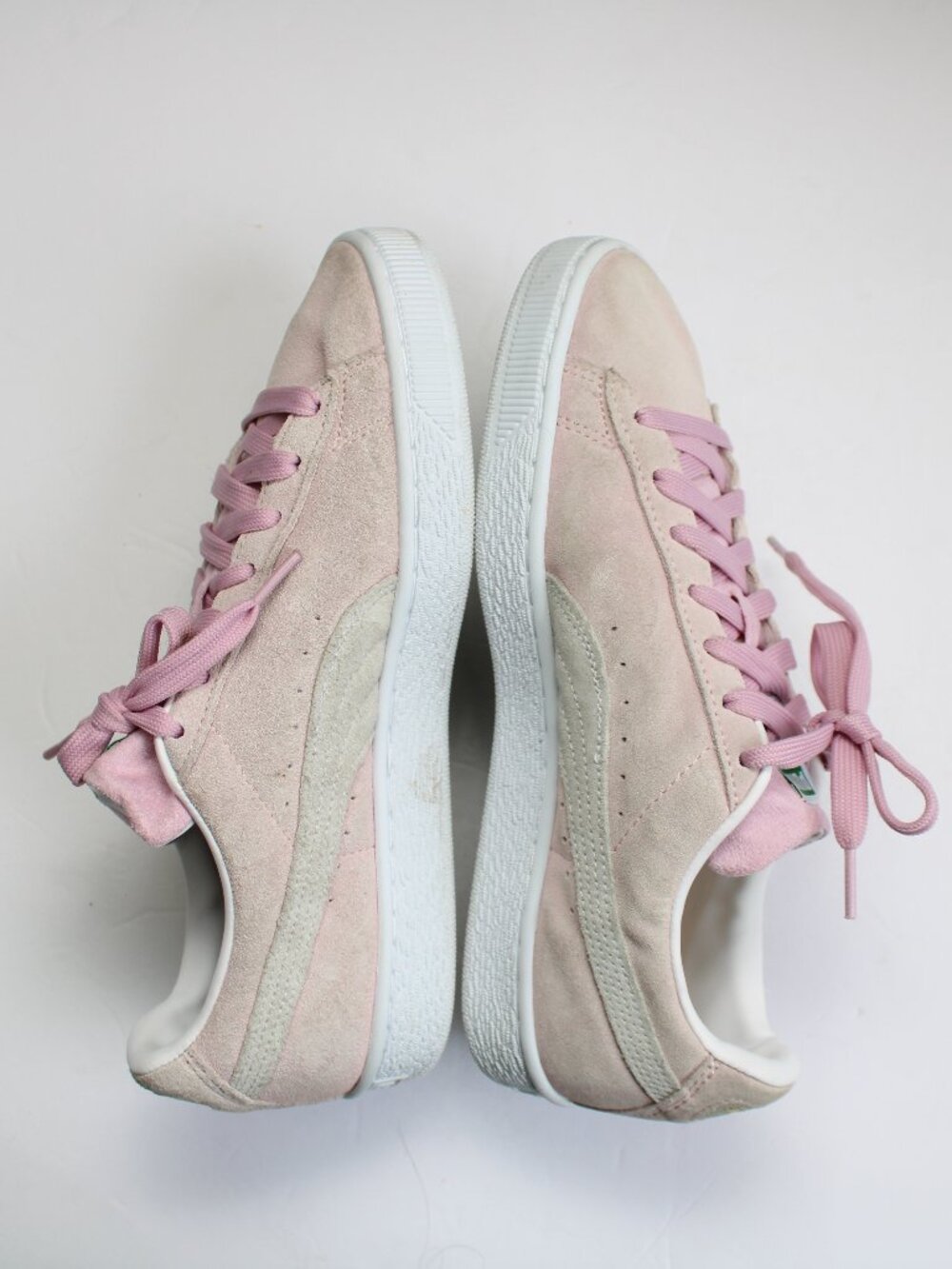 Puma Women's Suede Classic Embossed Sneakers Pink White Size 7 - Picture 5 of 8